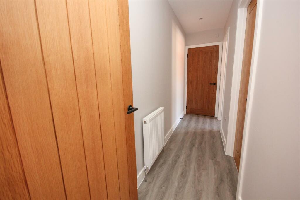 Hallway.jpg