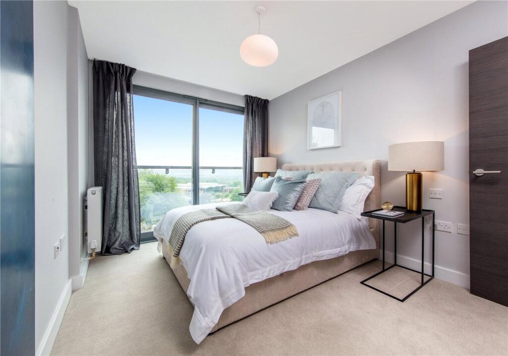 Show Apartment