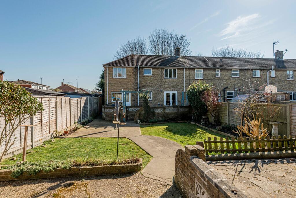 Rear Garden (1)