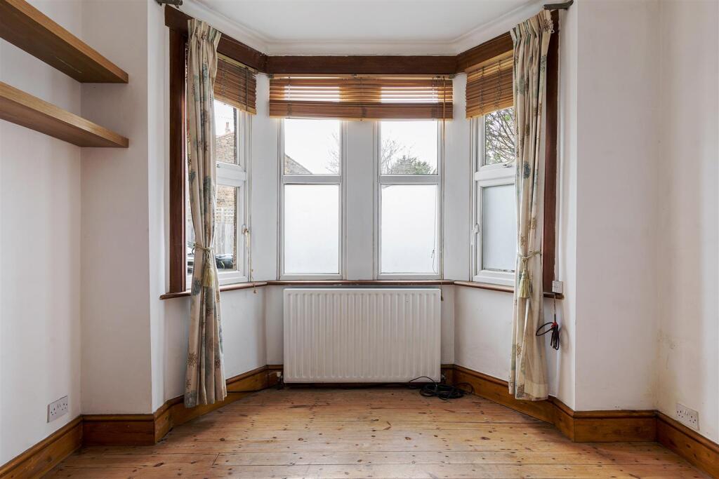 Browning Road E11