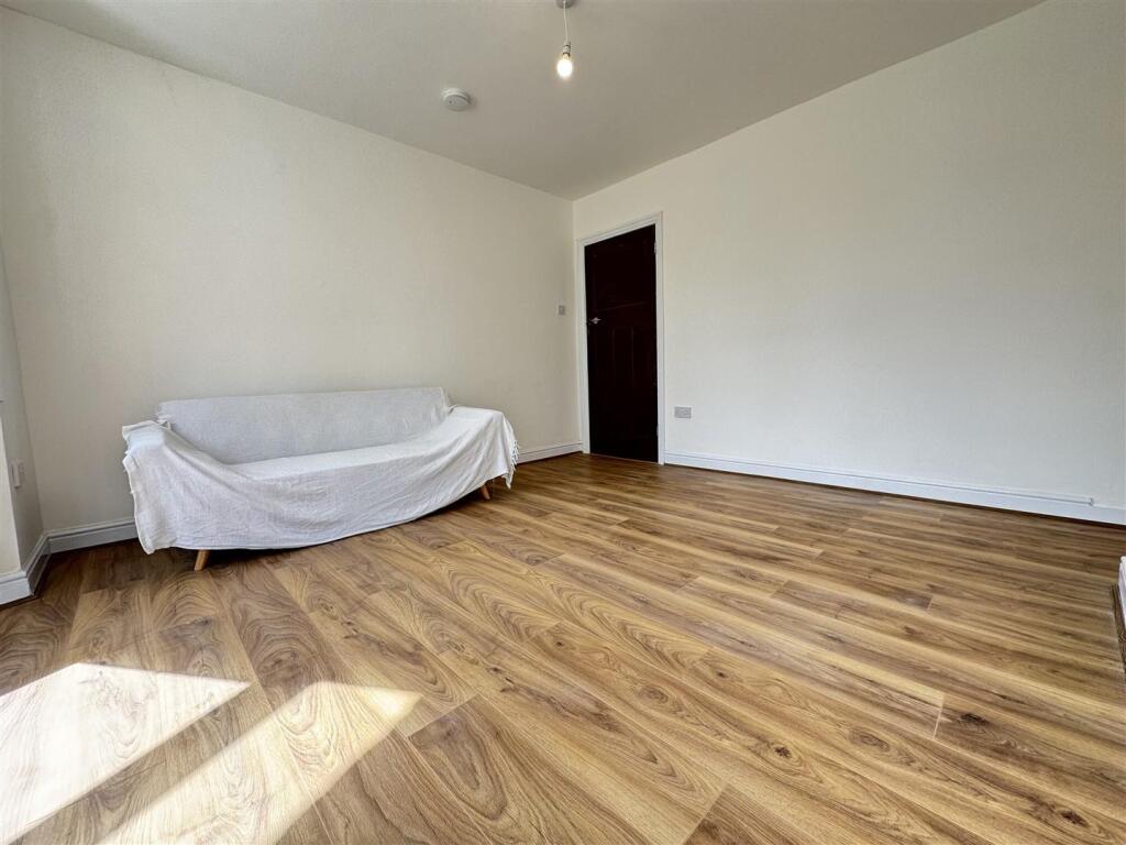 IMG_8692 (Large).JPG