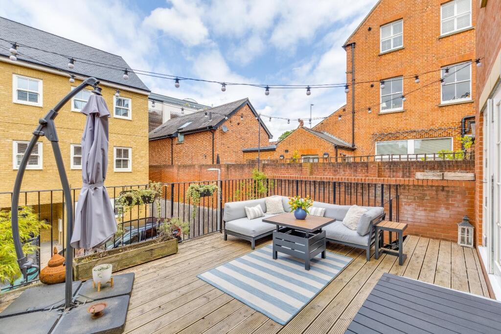 Railway Street 97-50.jpg