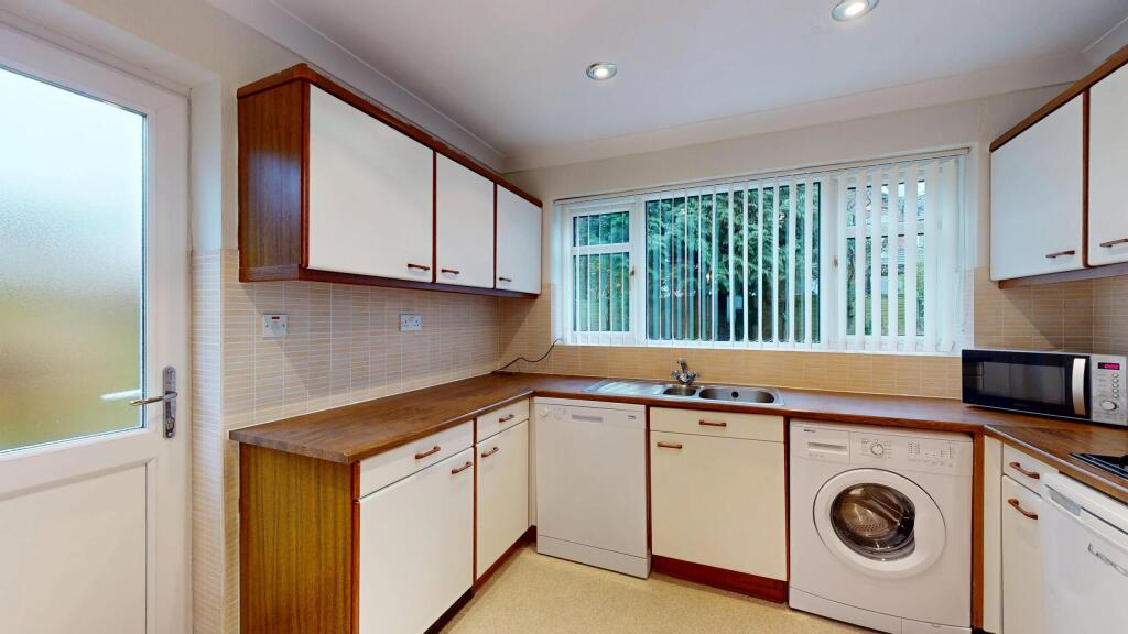 5-Mallinson-Close-02112025_165010