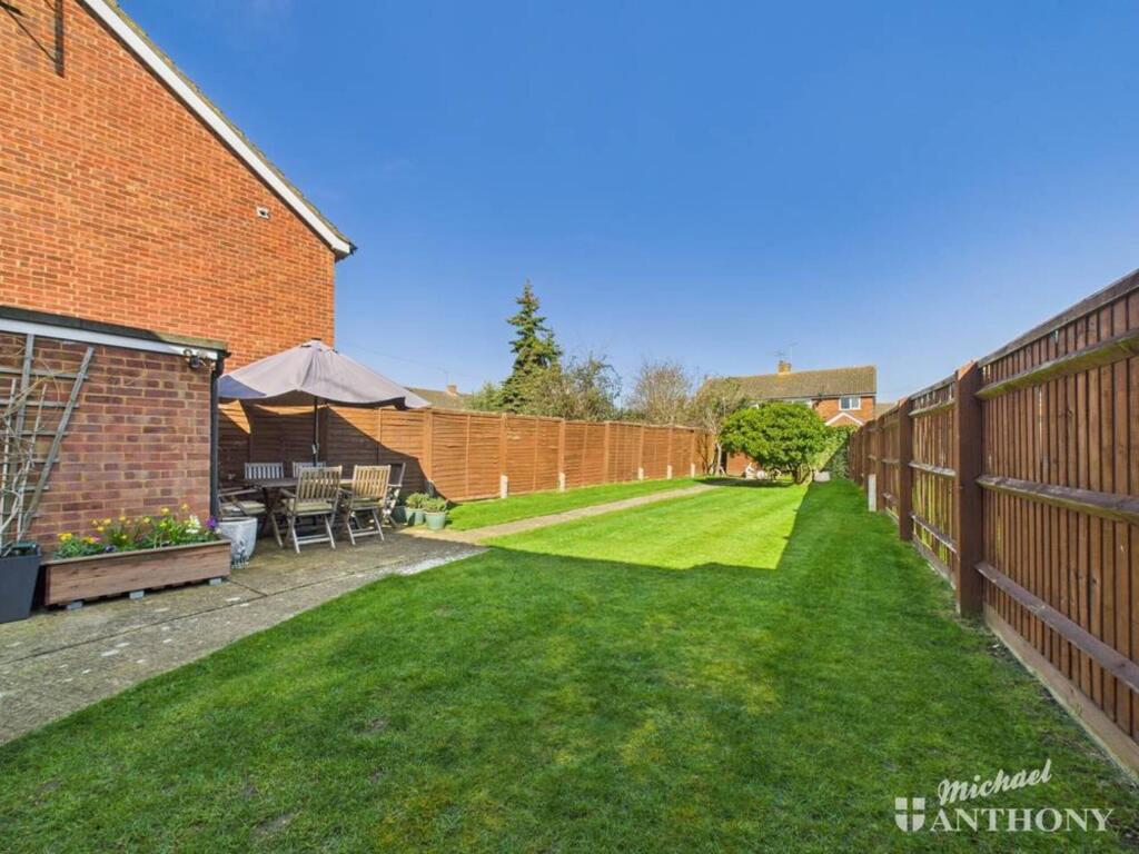 CAM03218G0-PR0573-STILL017-thumbnail-h750-70