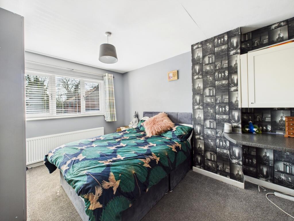 CAM05192G0-PR0041-STILL025