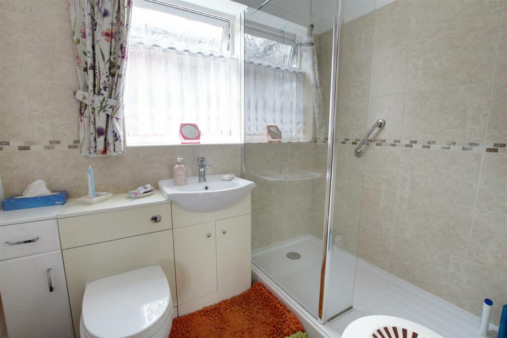 En-suite shower room