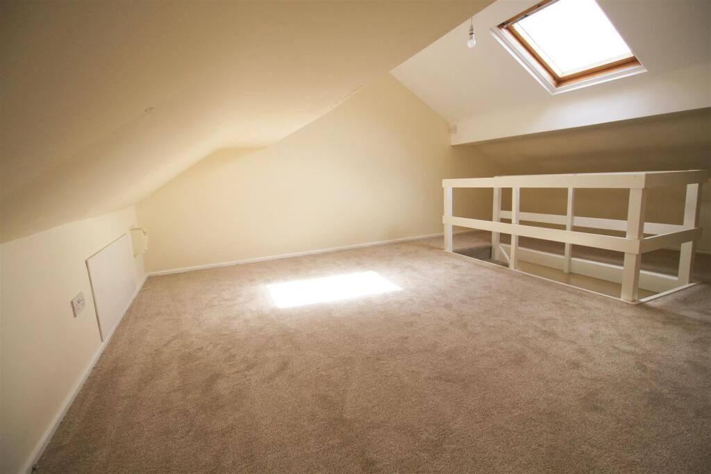 Bedroom 3.jpg