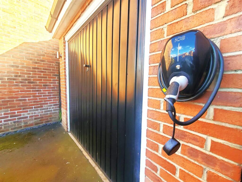 EV CHARGING &amp; GARAGE