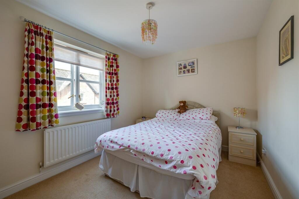 219374_967273_IMG...