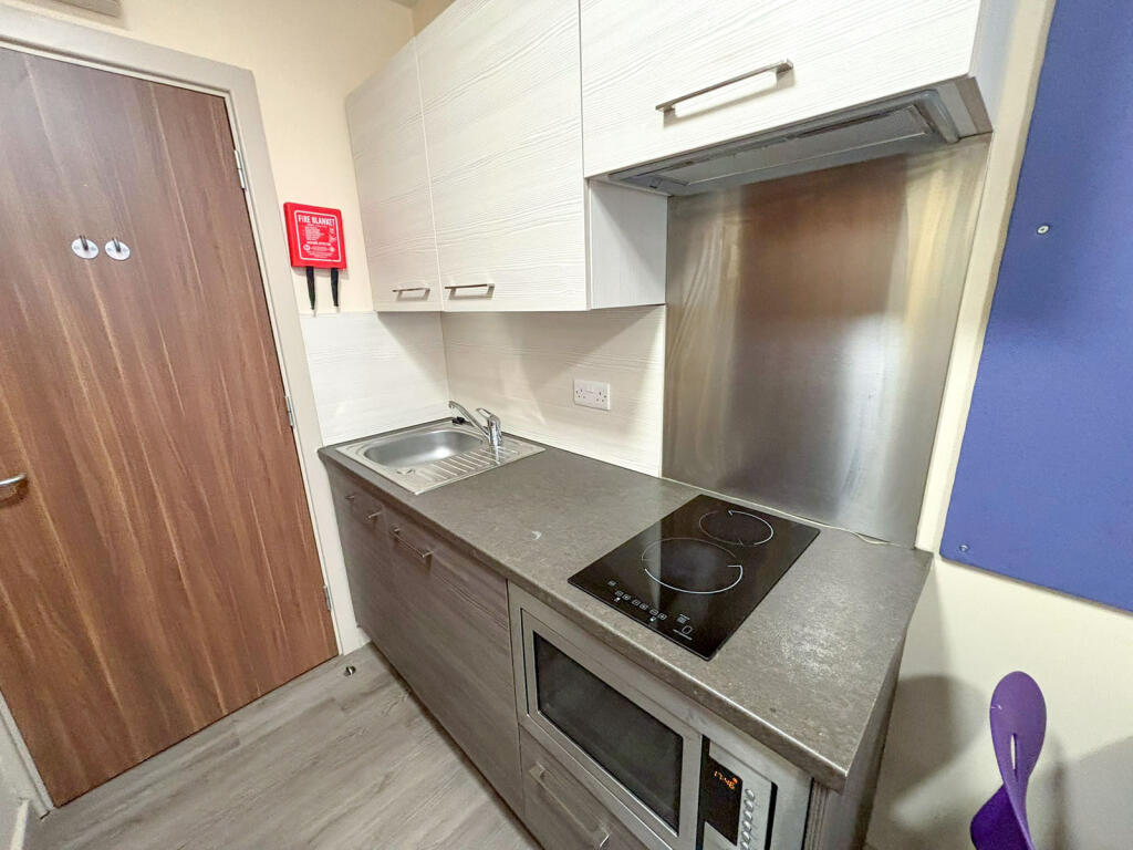 3838halleydddWhatsApp Image 2025-09-10 at 16.28...