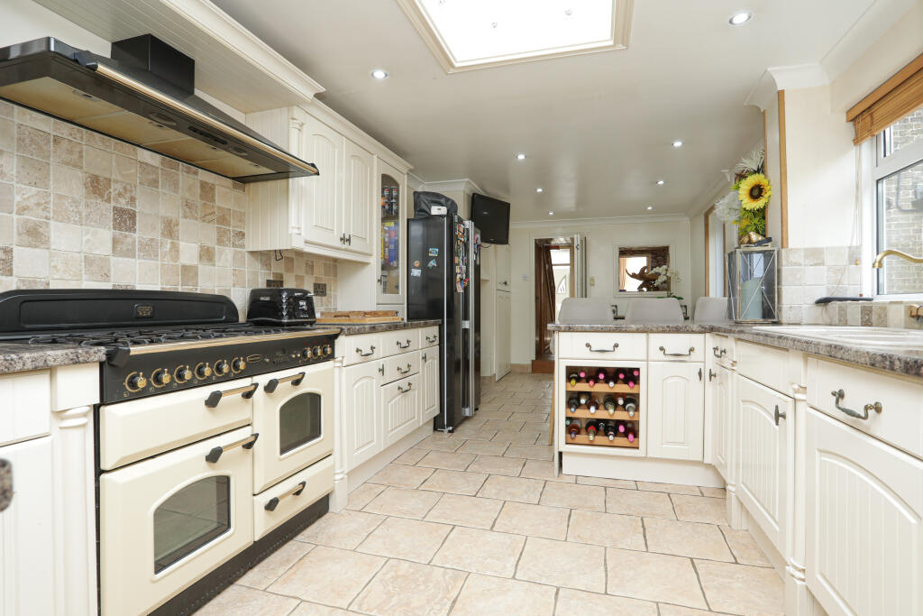 general 108 Canterbu