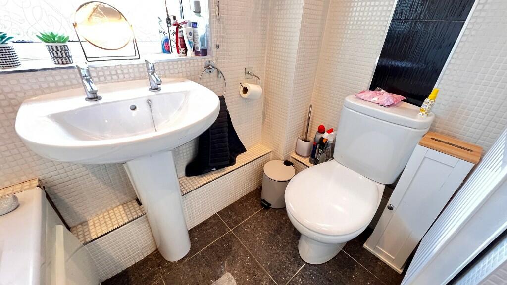 Bathroom/w.c.