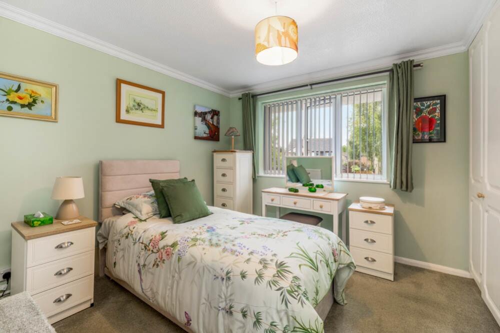 42 The Graylings (Boston)-22