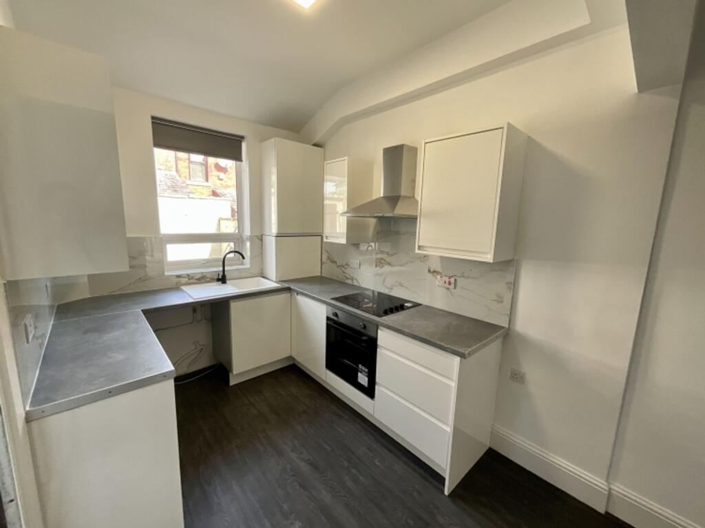 BE8CFBD7-4D9D-4F17-9B8B-7B61C4622E82