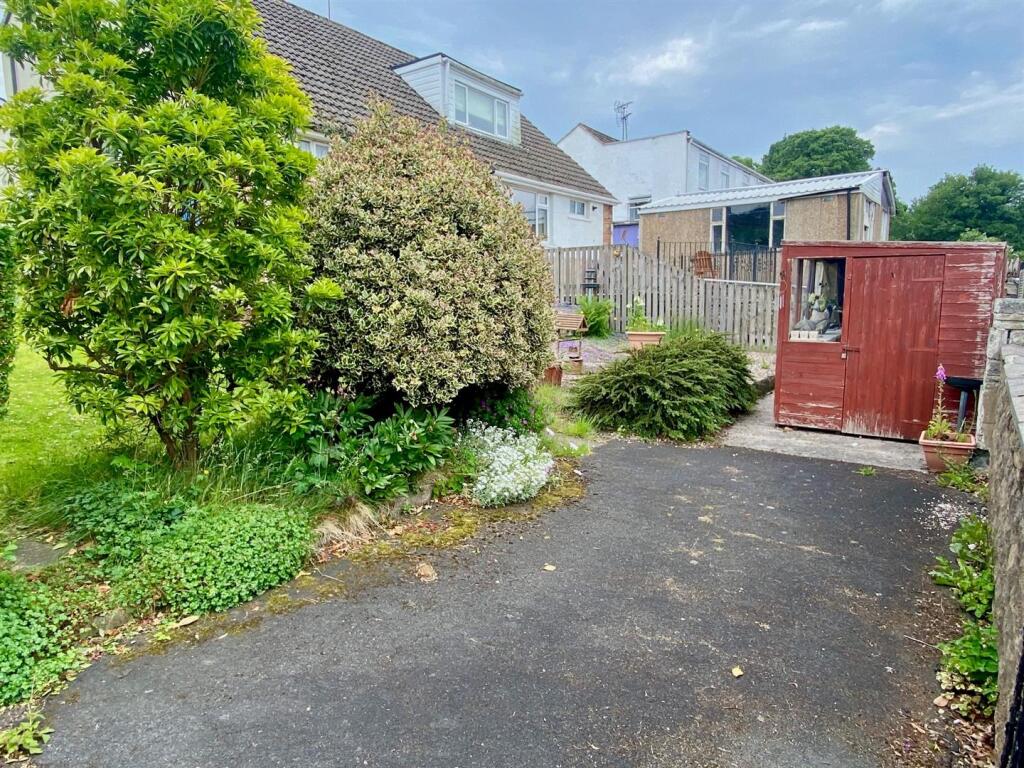driveway and shed-garage plot.jpg