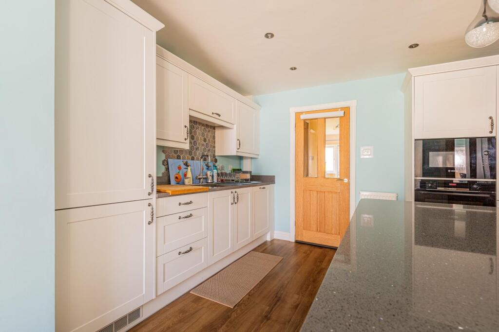 Heol Y Ddol 16-27.jpg