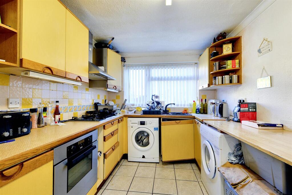 Kitchen_3.jpeg