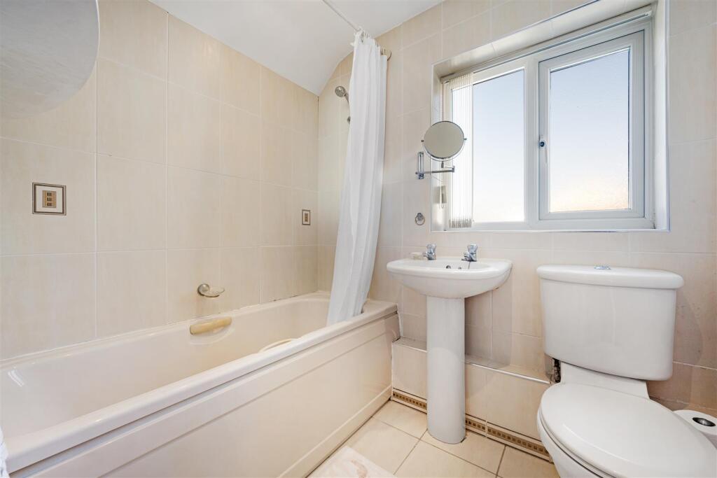Ensuite Bathroom