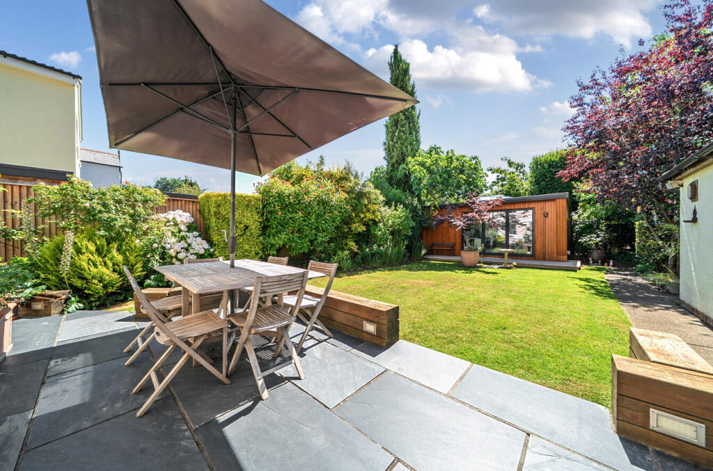 1325006-9-686fc44...