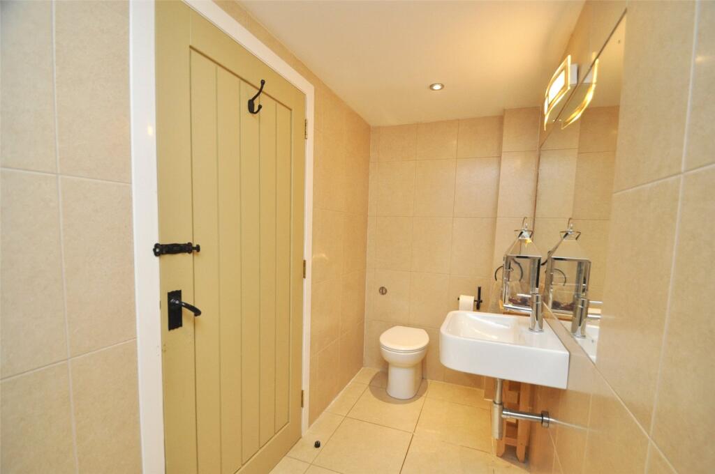Bed 3 Ensuite