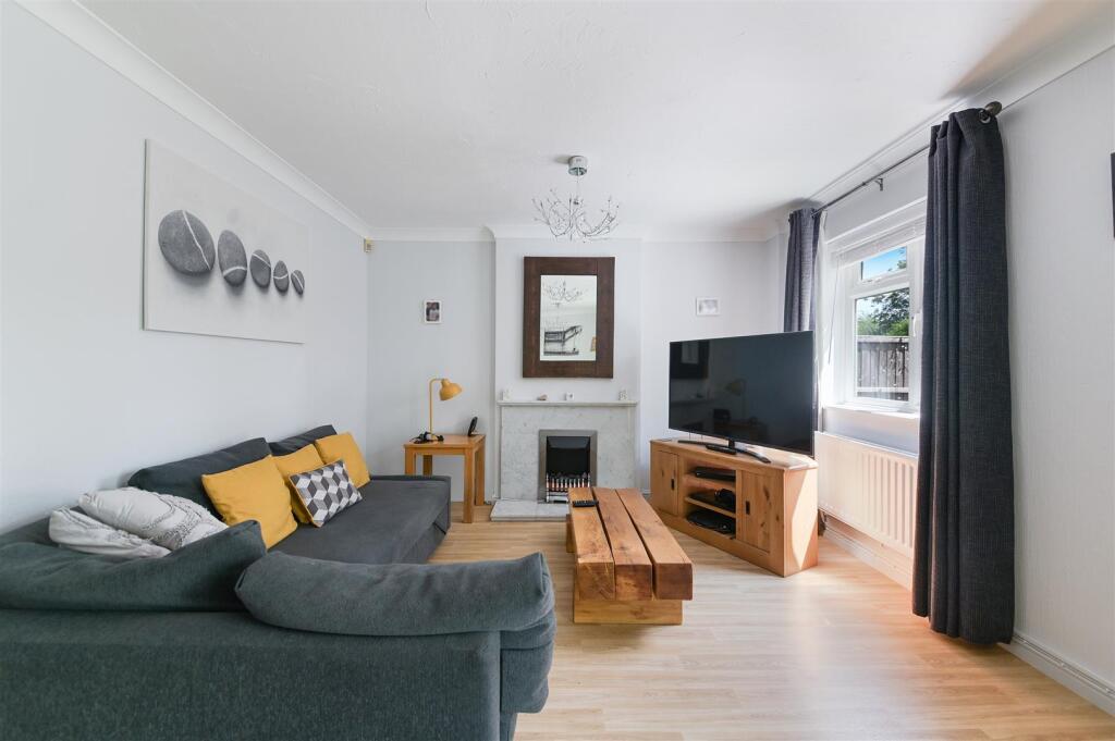 CHAUCER CLOSE,8- (15).jpg