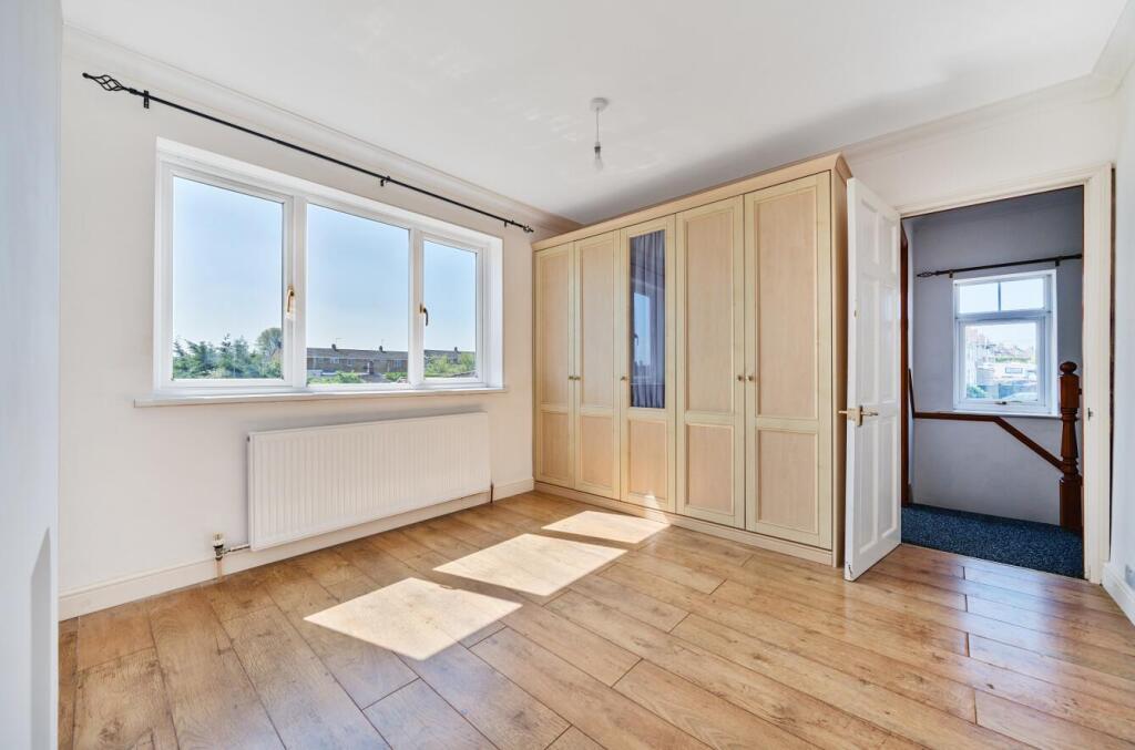 -681395aad9d68-l-1287079 (6).jpg