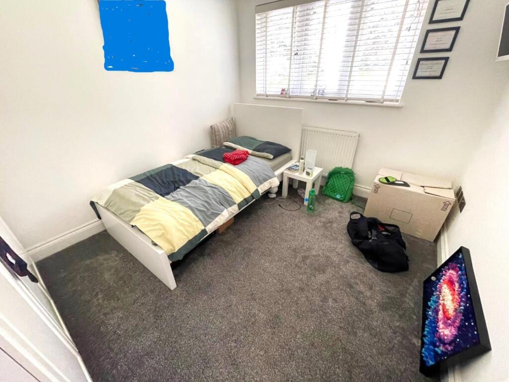 BEDROOM 3.jpg
