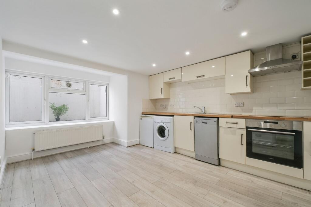 Kitchen / Living