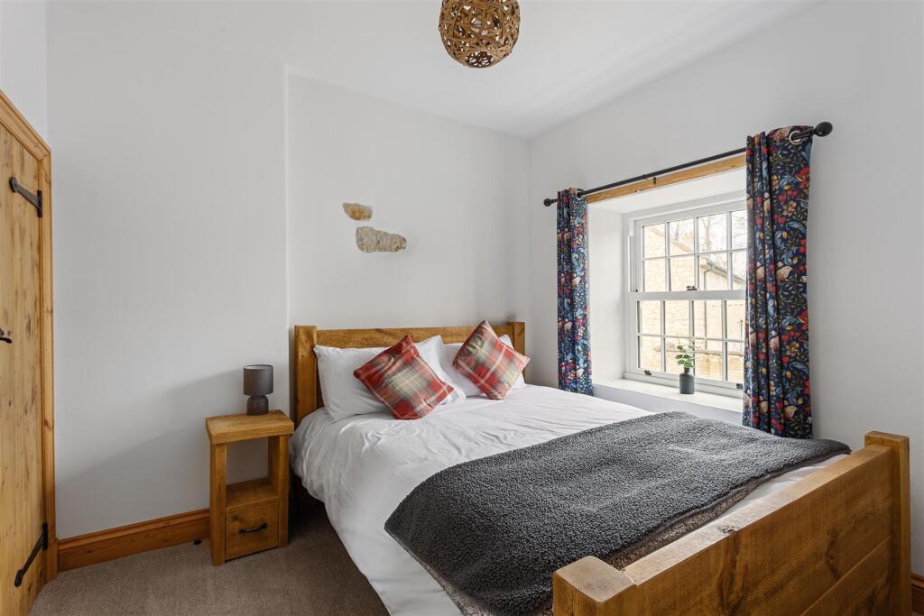 72 Westgate Pickering-04.jpg