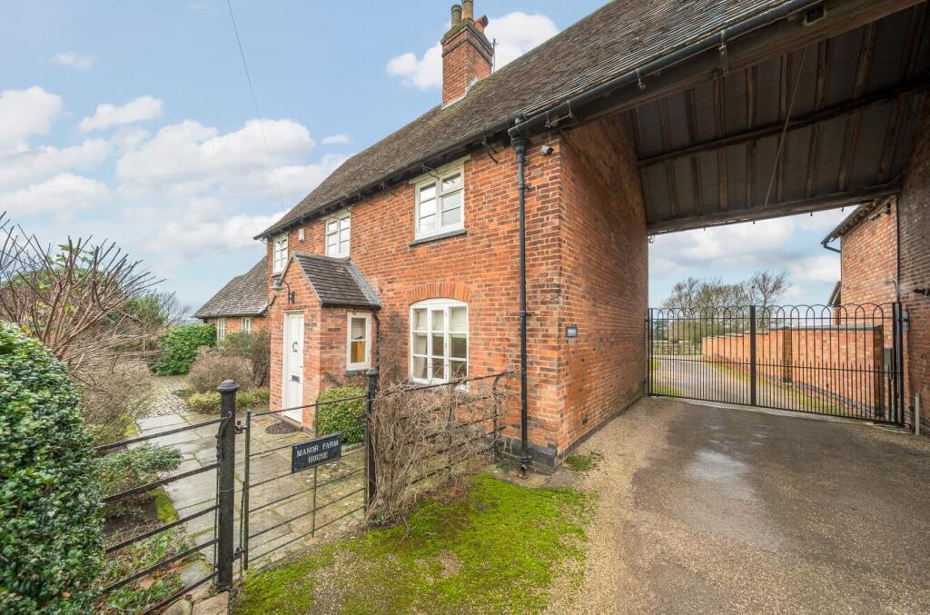 Manor Farm House, Sketchley Old Village (27).jpg