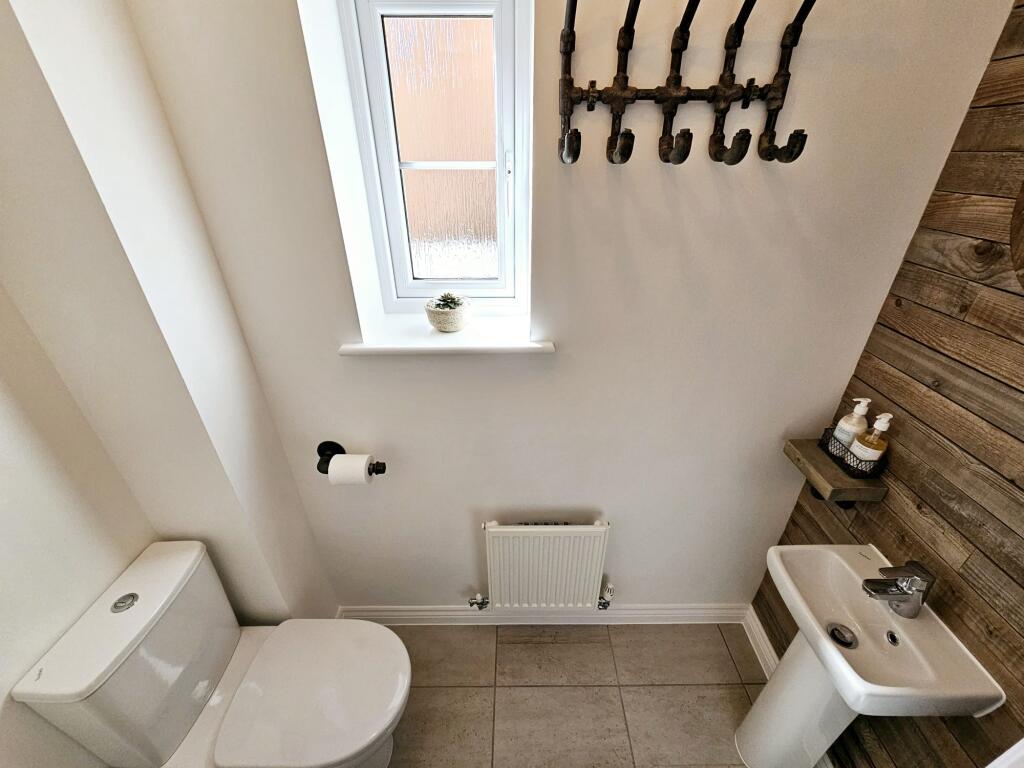 a664d942-1e61-48d0-acce-1e274830db09