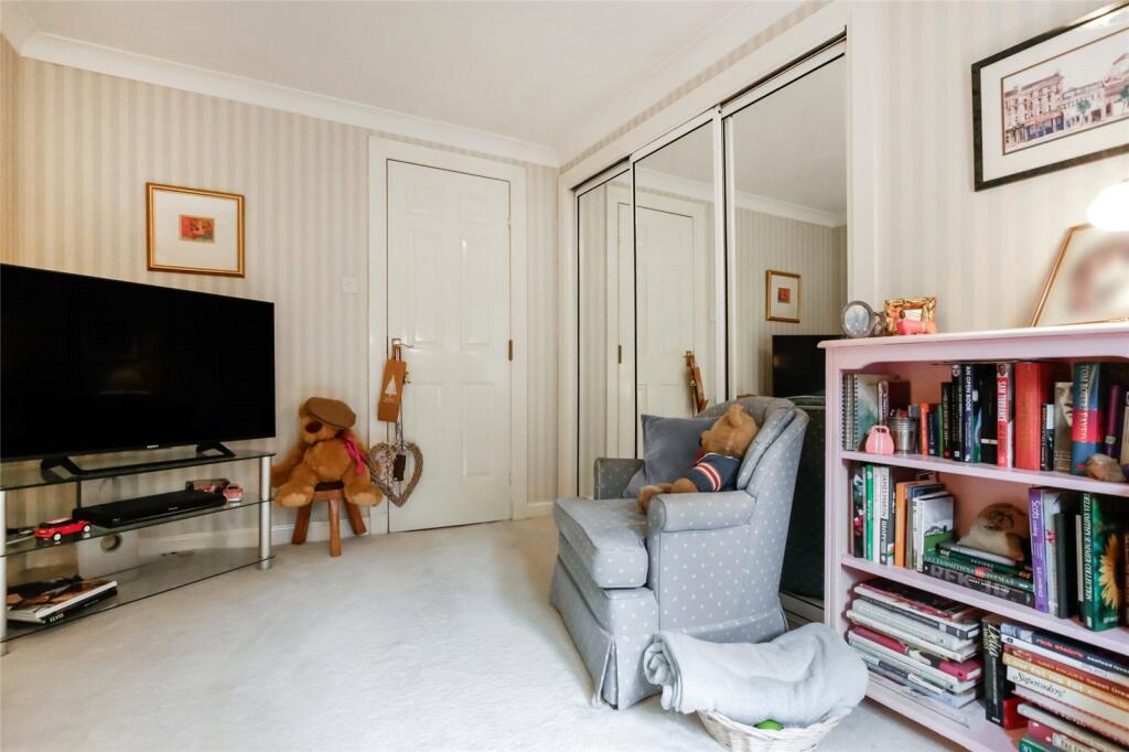 Family Rm/Bedroom 3