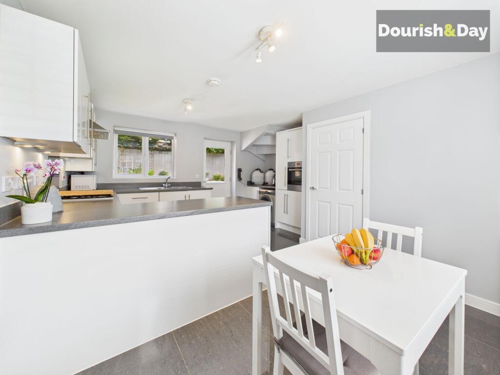 Open Plan Kitchen / Diner