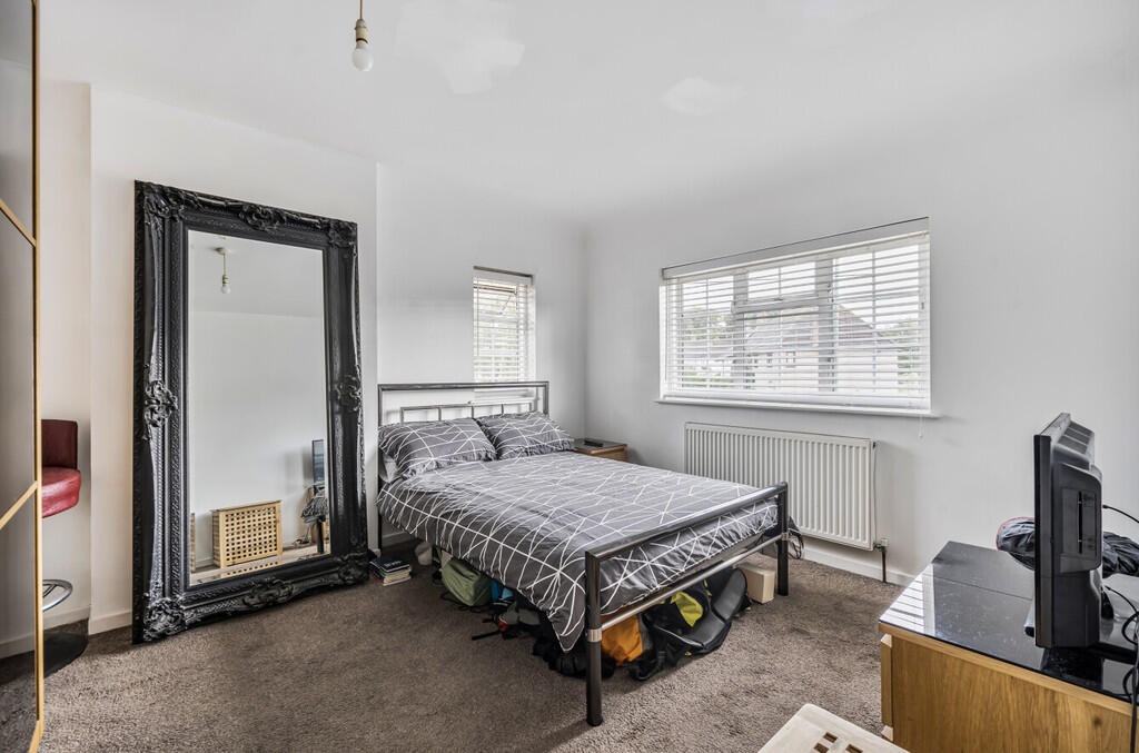 1329490-13-688ba3...