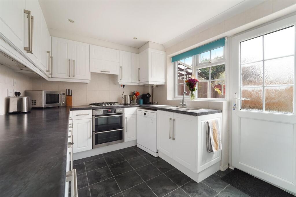 HAWTHORN PLACE (3).jpg