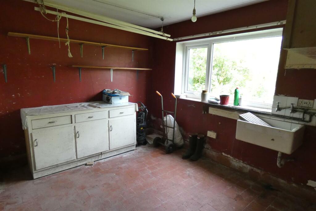 UTILITY ROOM
