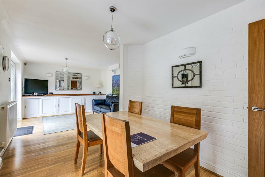 Dining to Family Room.jpg