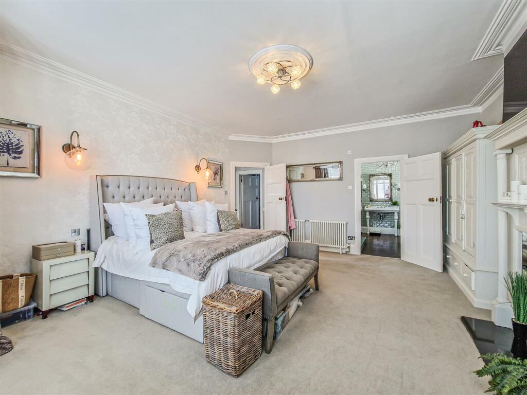 grand principal bedroom