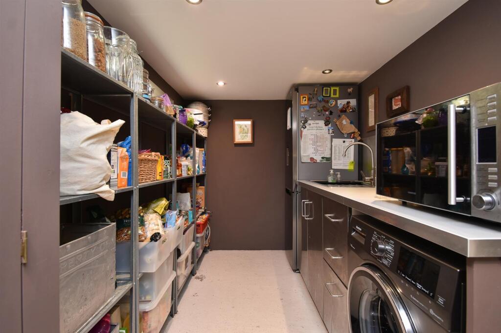 Walk-in pantry