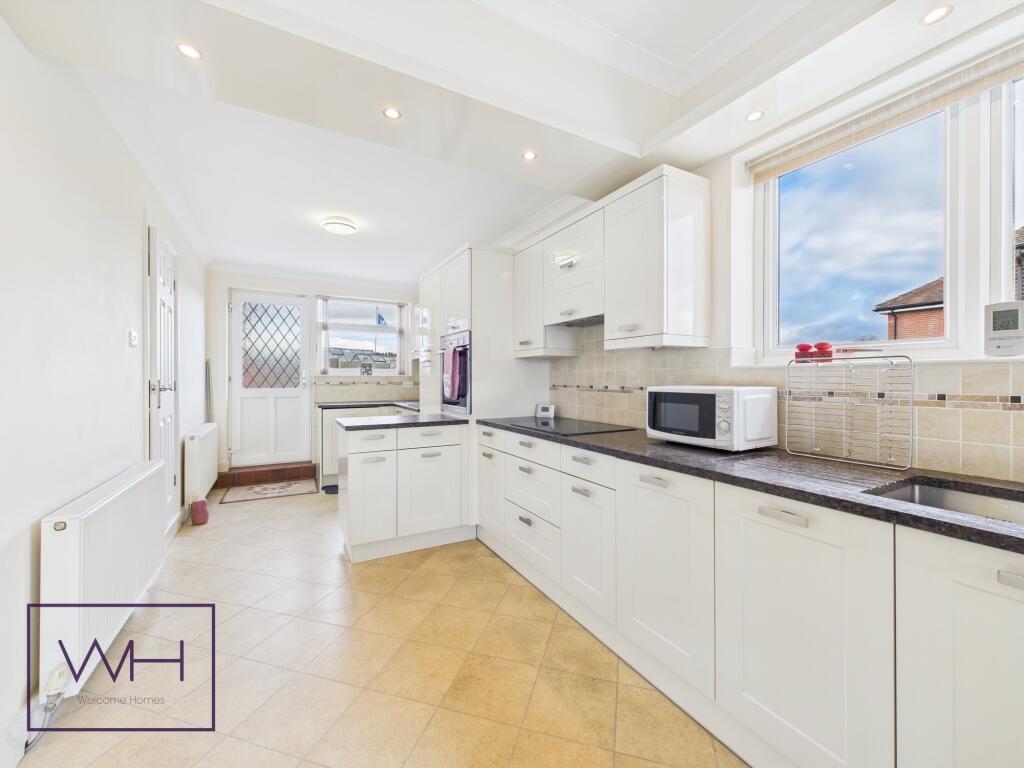 CAM03785G0-PR0214-ST