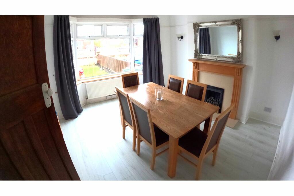 Living / Dining Room