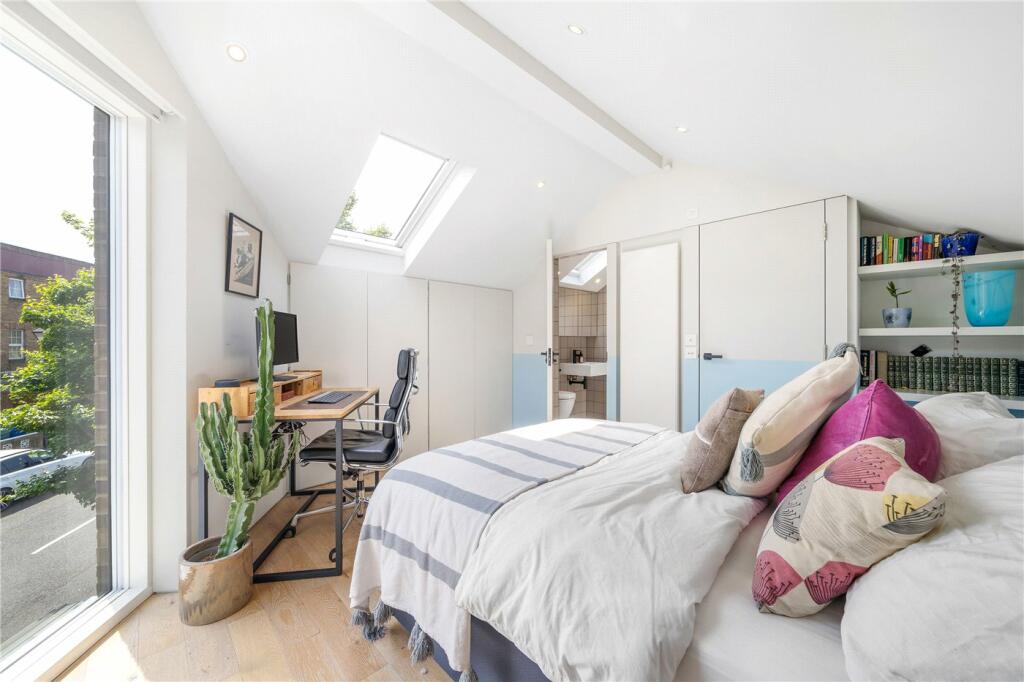 Bedroom 2 P2