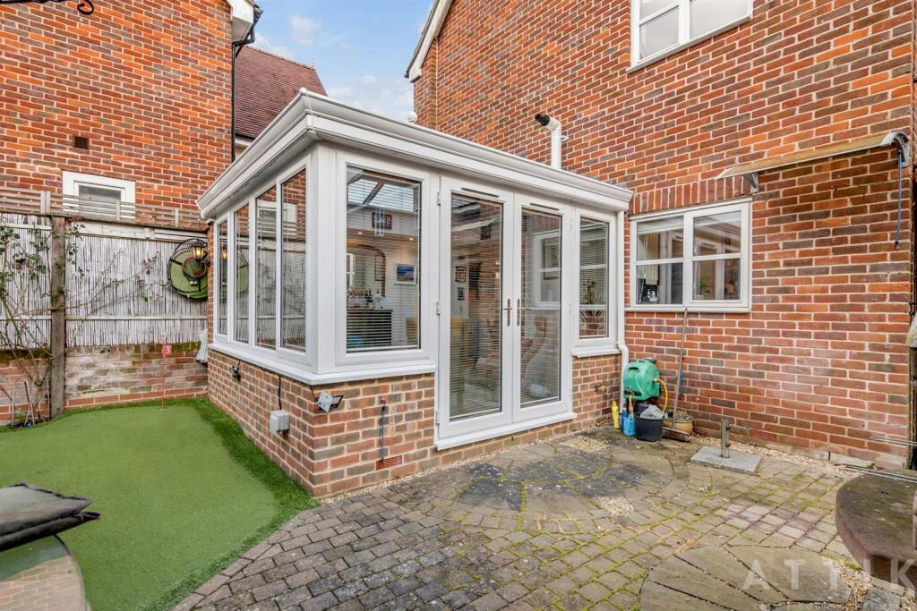 8 Blyth Mews, Halesworth, IP19 8FB (41).jpg