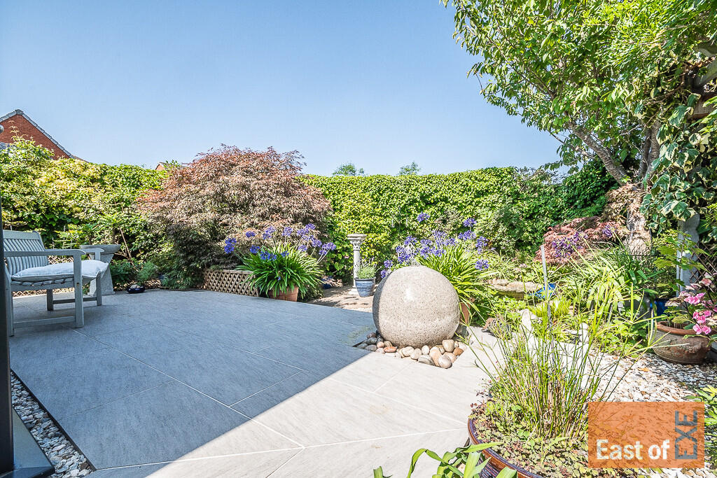 25 Well Oak Park ...