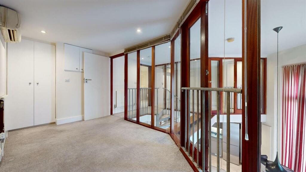 Ft8, 163 Cromwell Rd bedroom 2 and 3. 2.jpg