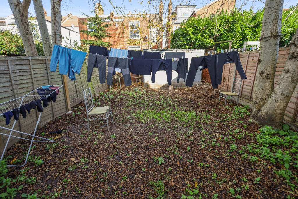 22 Rucklidge Avenue, Harlesden, London, NW10 4PS