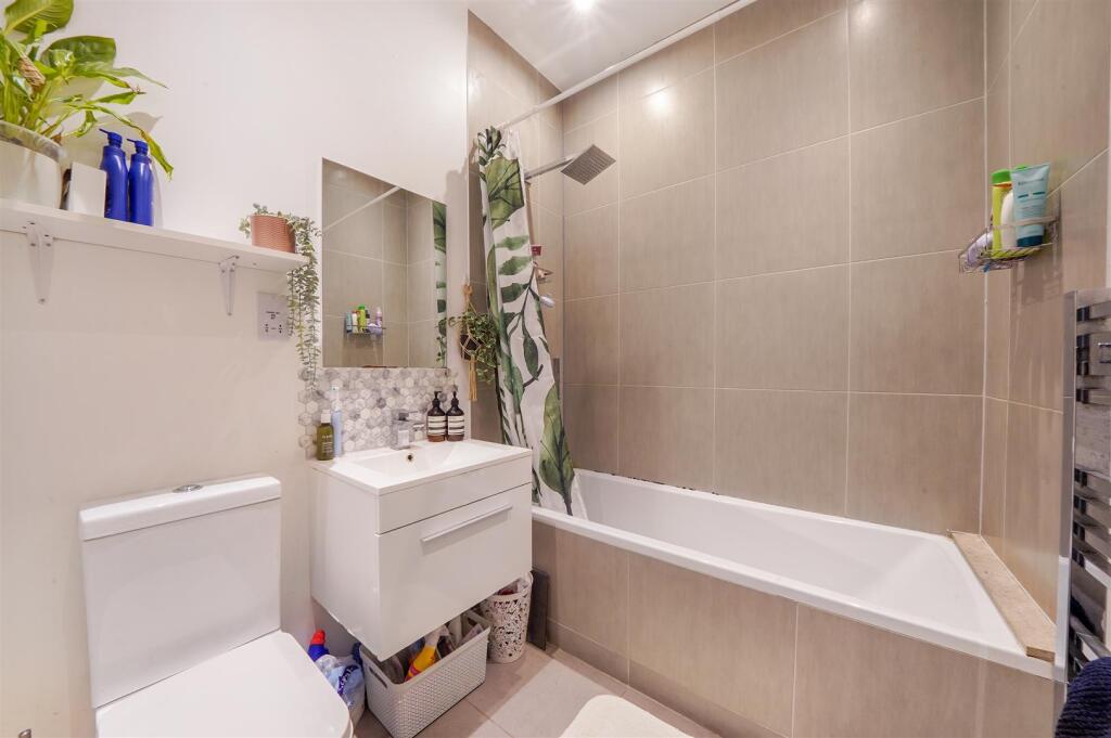 Flat A, 65 Wellmeadow Road - EoaoVvpKPoVkeBvwEo9Z.