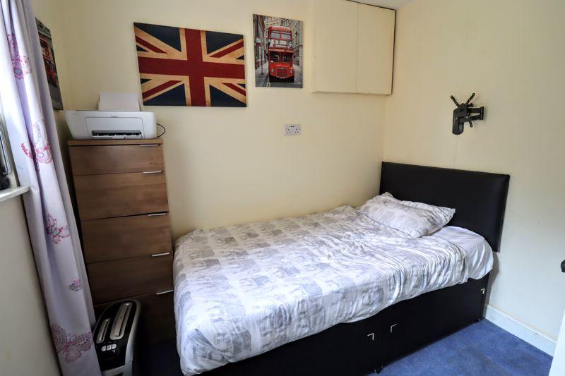 Bedroom/Study