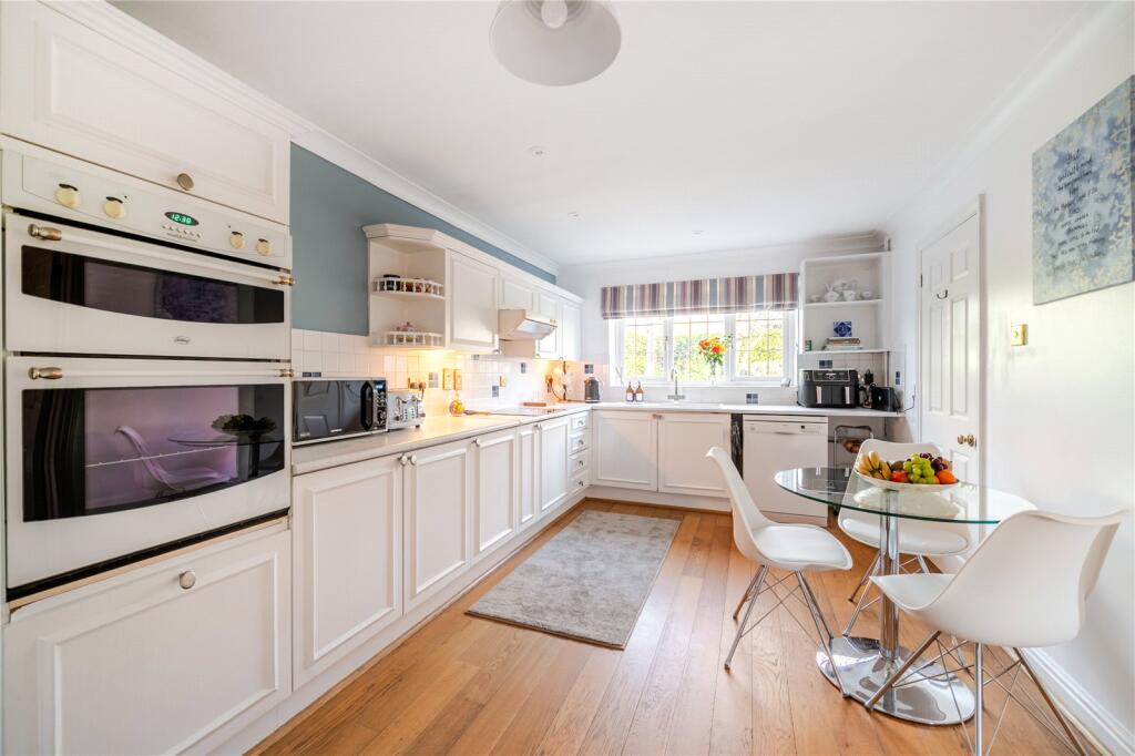 Kitchen/Breakfast Rm