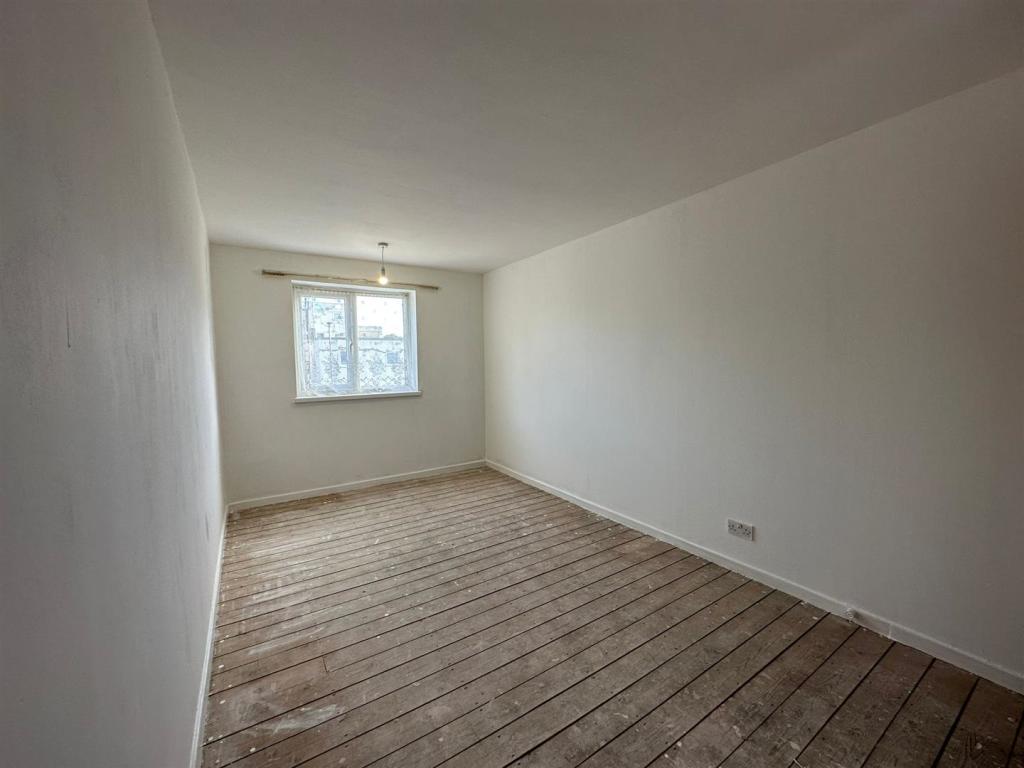 Bedroom Two.jpeg